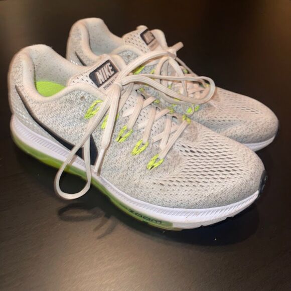 Nike Zoom All Out Running Shoes Women's Size 8 Lace Up Mesh Swoop Run - Picture 1 of 4